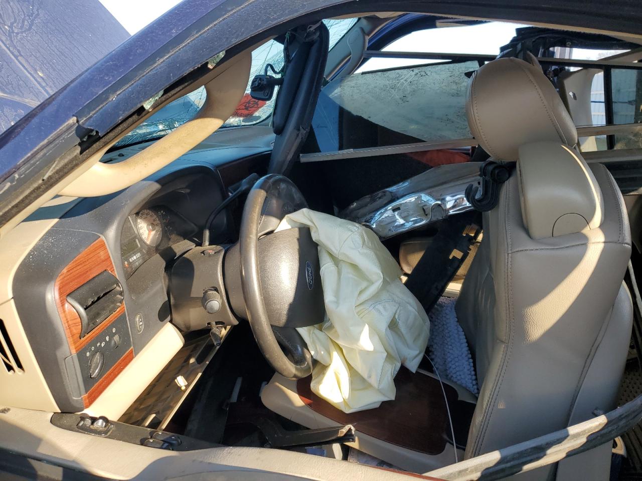 2005 Ford F350 - Image 7