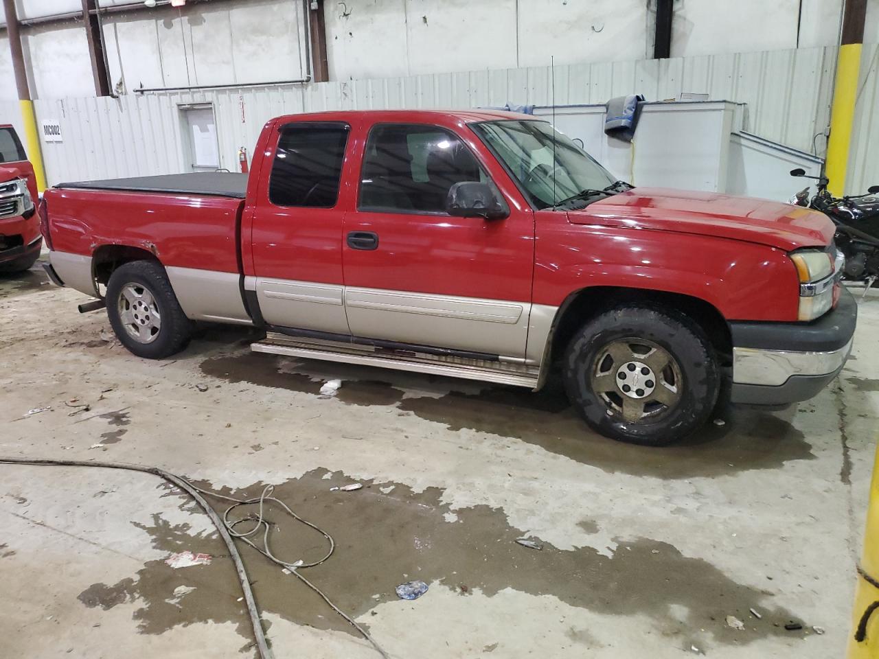 2005 Chevrolet Silverado - Image 4