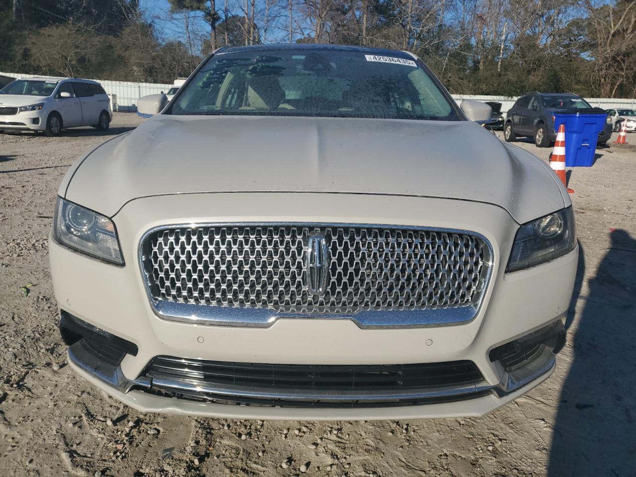 2020 Lincoln Continental - Image 5