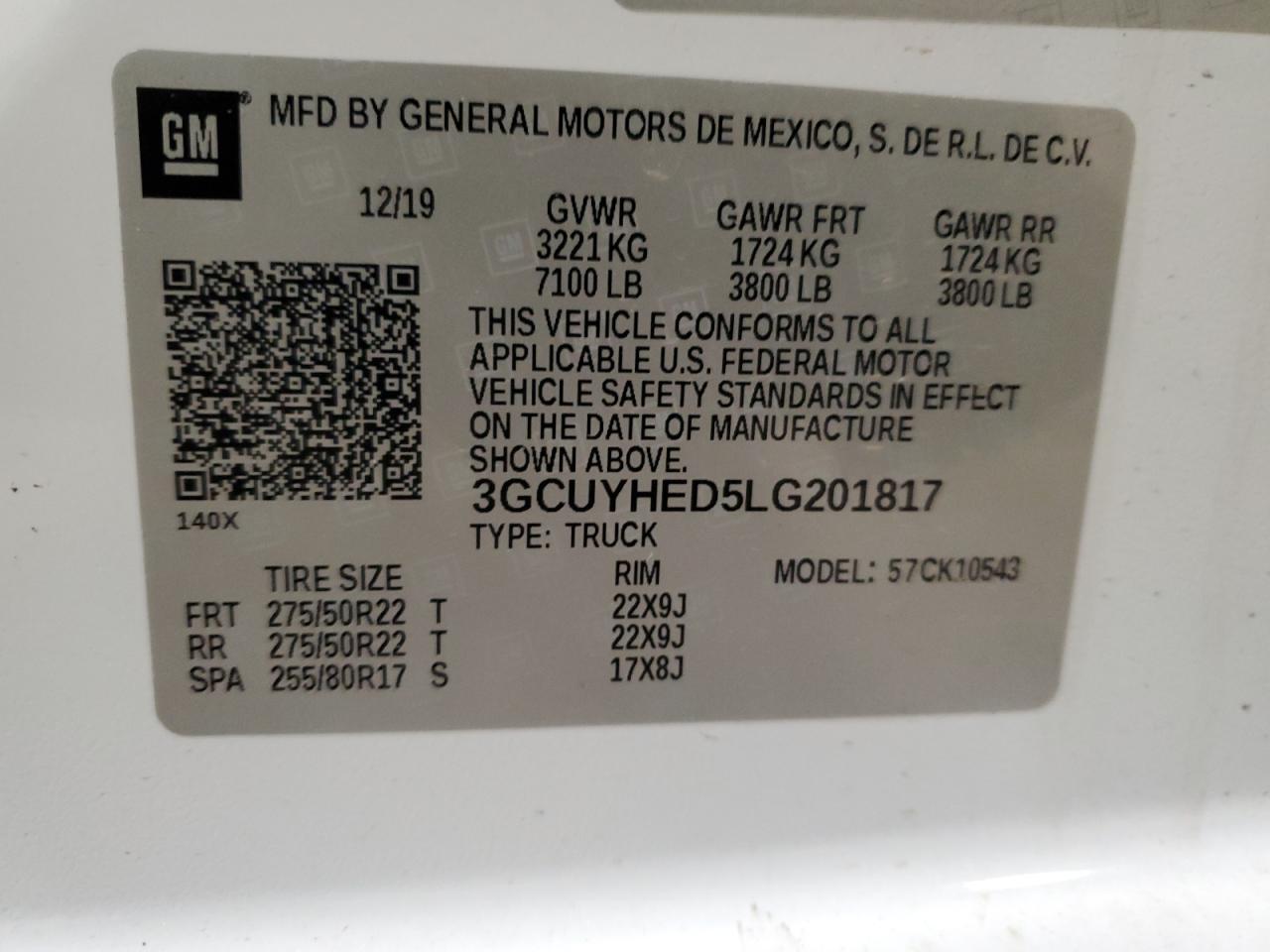 2020 Chevrolet Silverado - Image 13