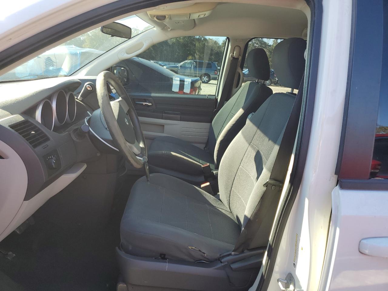 2009 Dodge Caravan - Image 7