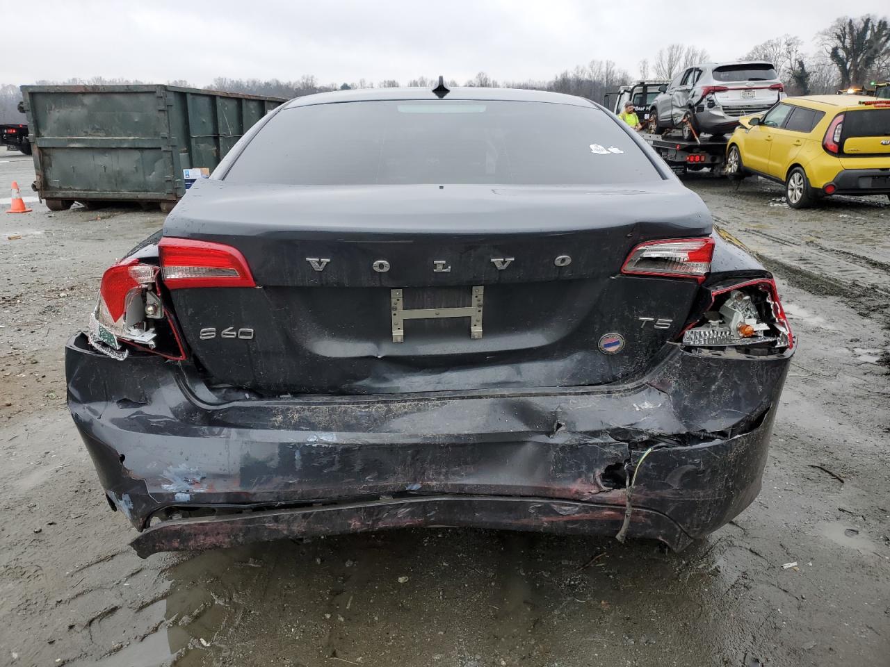 2015 Volvo S60 - Image 6