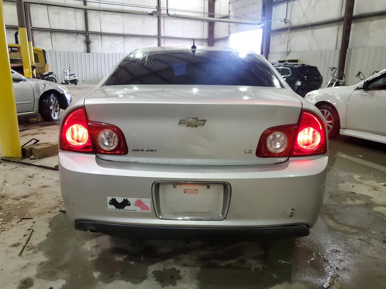 2009 Chevrolet Malibu - Image 6