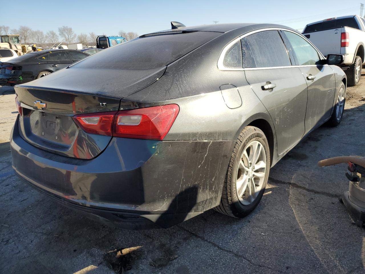 2017 Chevrolet Malibu - Image 3
