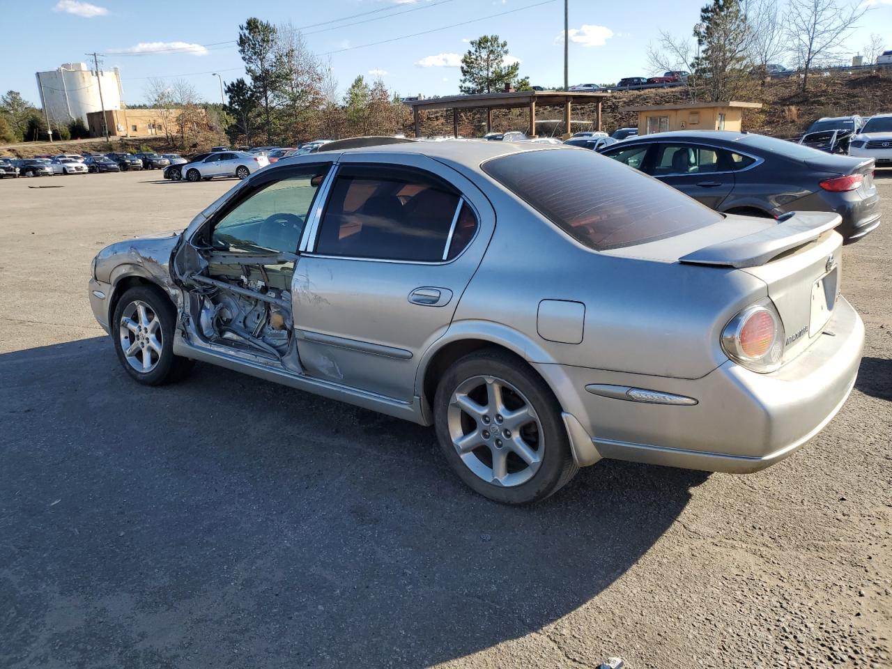 2003 Nissan Maxima - Image 2