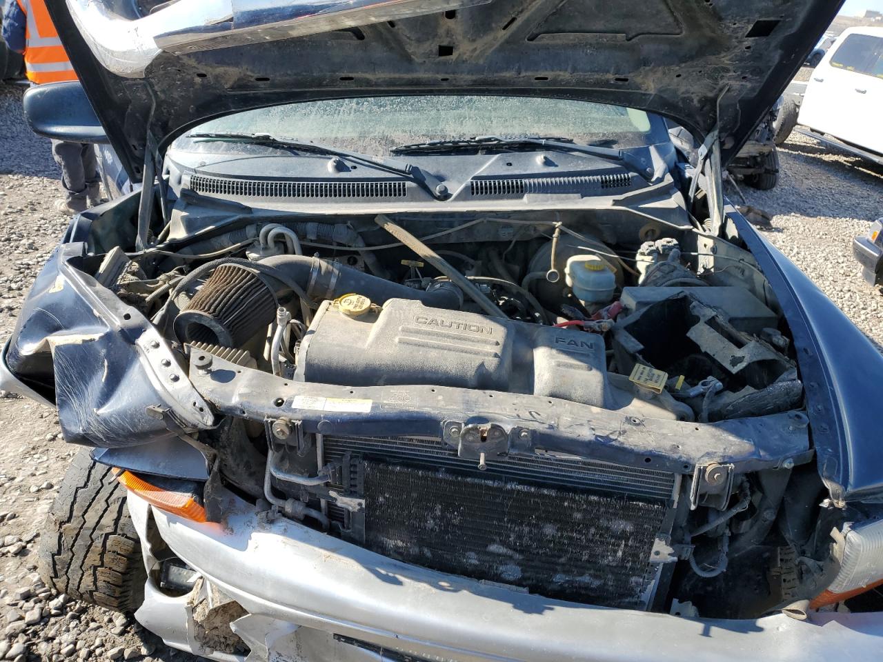 2002 Dodge Dakota - Image 13