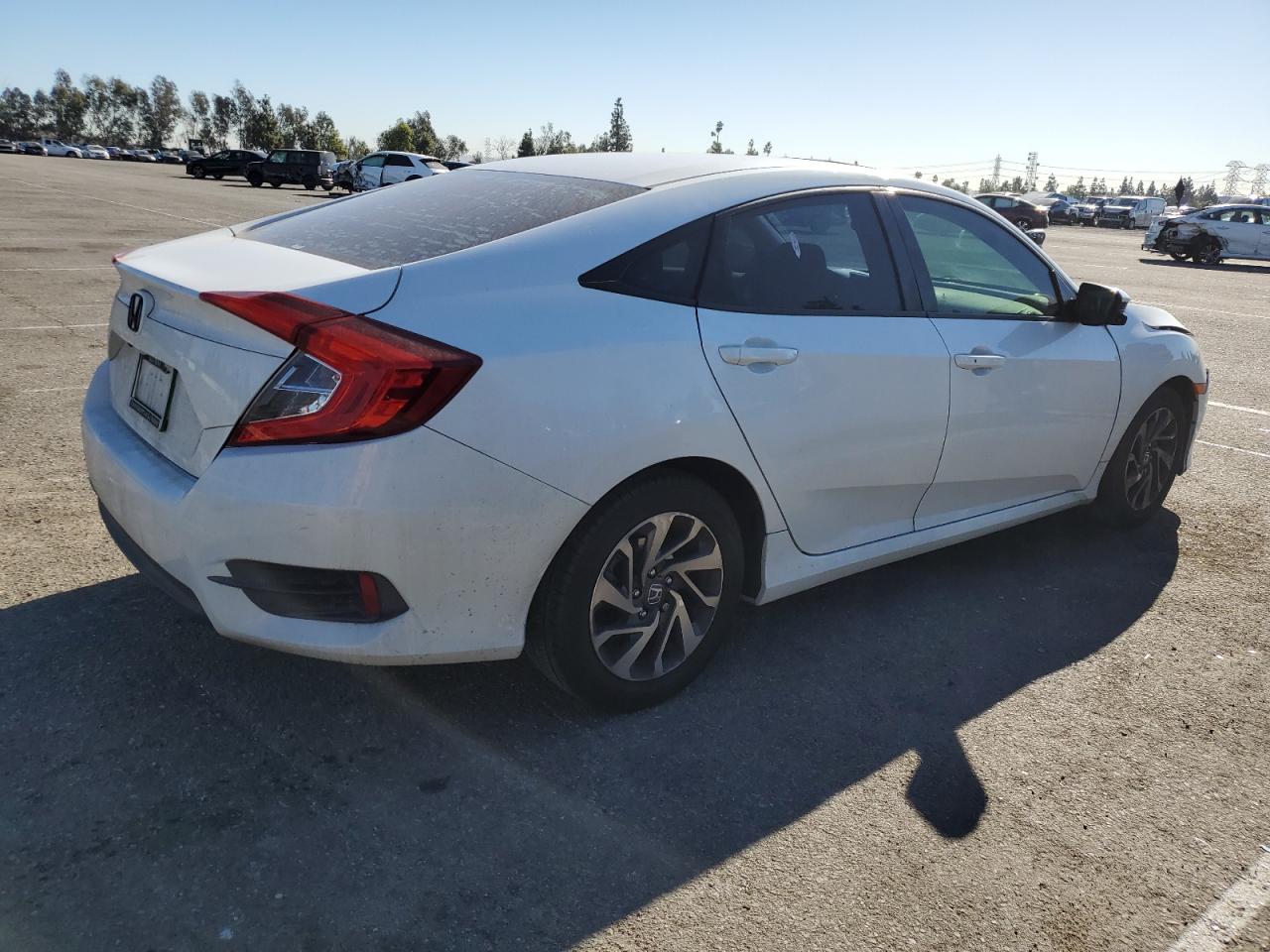 VIN 19XFC2F76GE200867 2016 HONDA CIVIC no.3