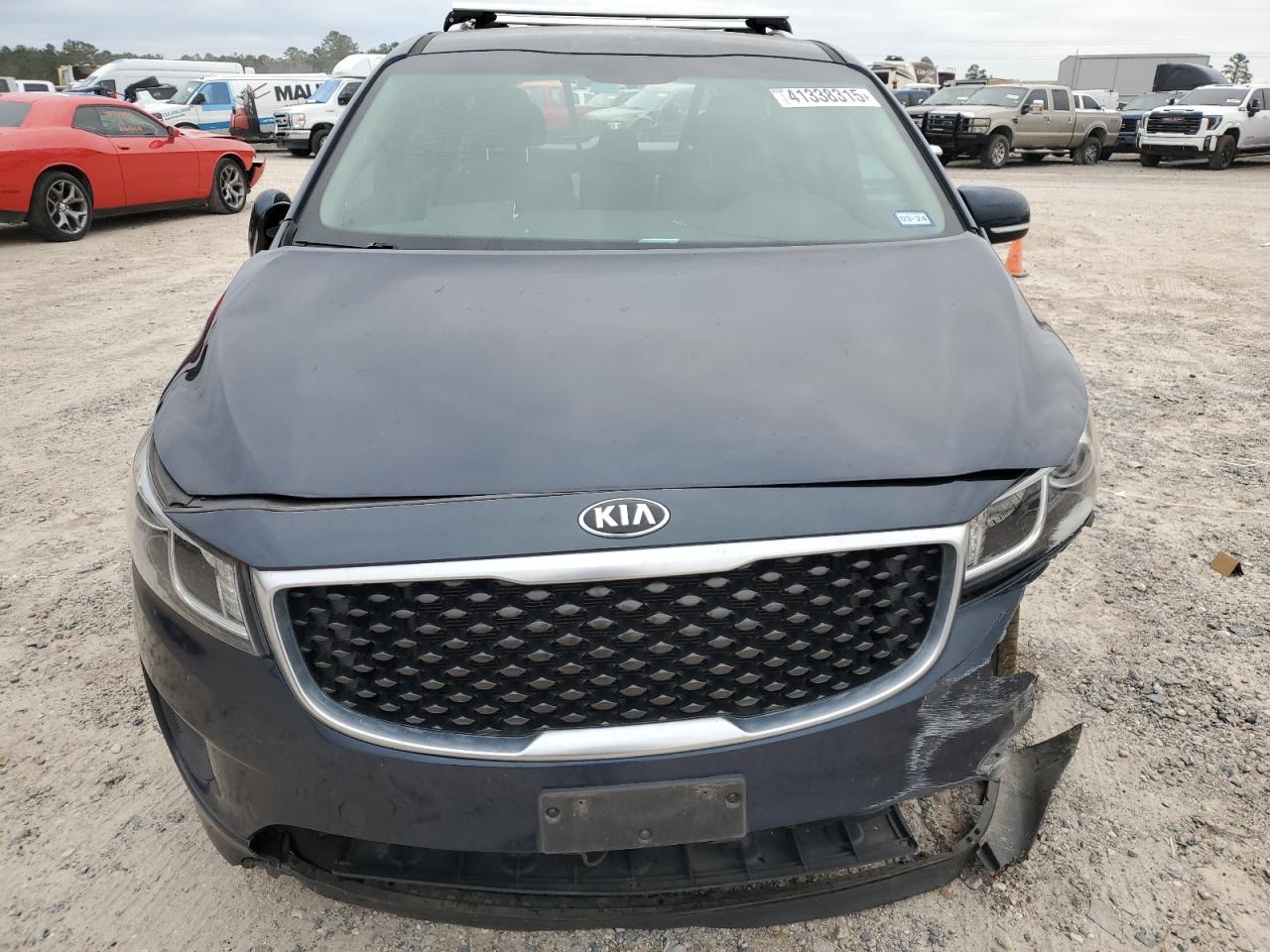 2016 Kia Sedona - Image 5