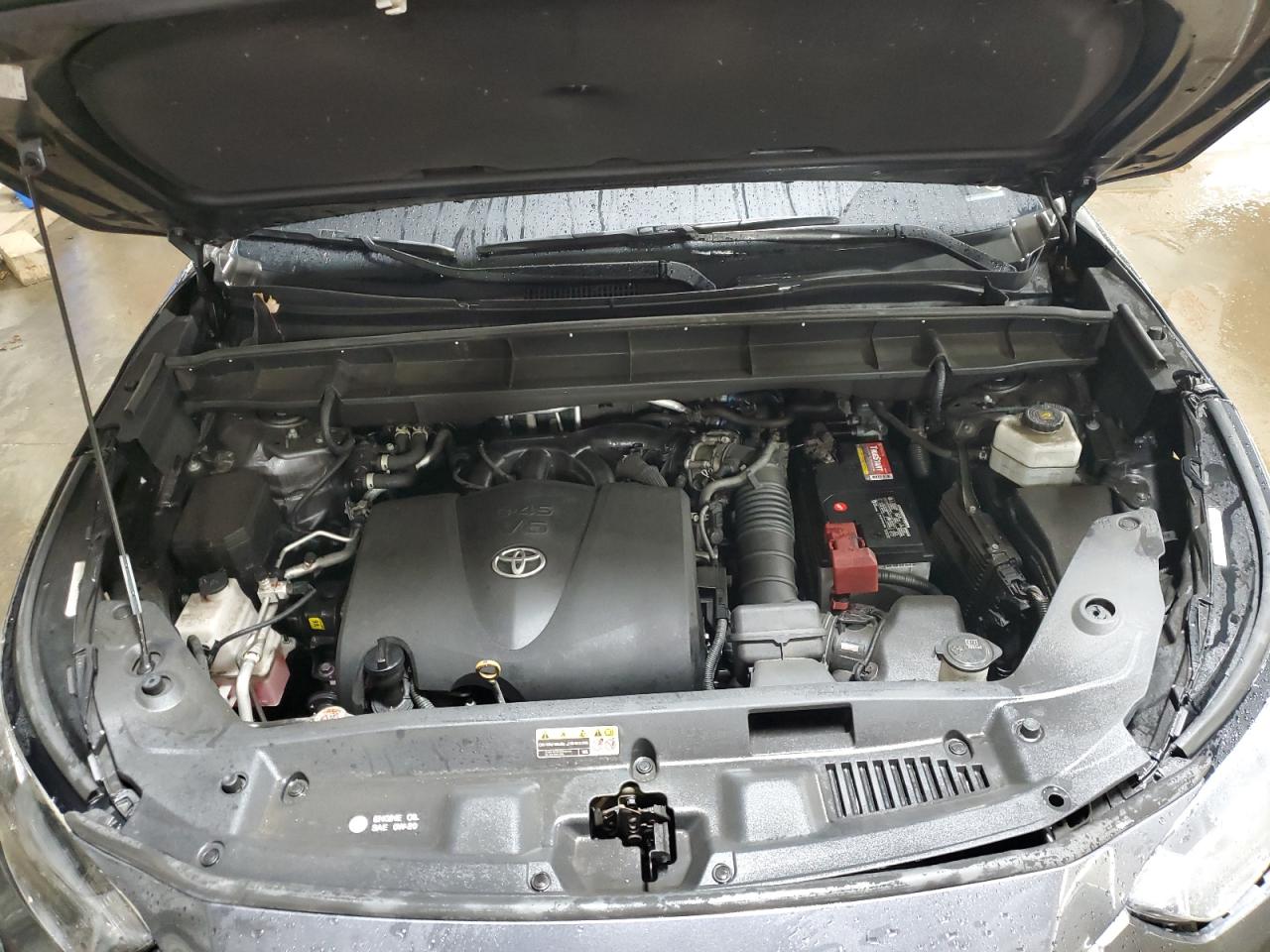 2022 Toyota Highlander - Image 11