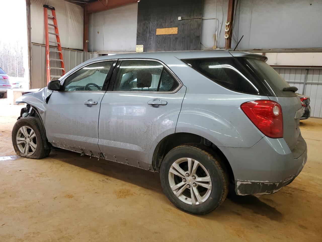 2015 Chevrolet Equinox - Image 2