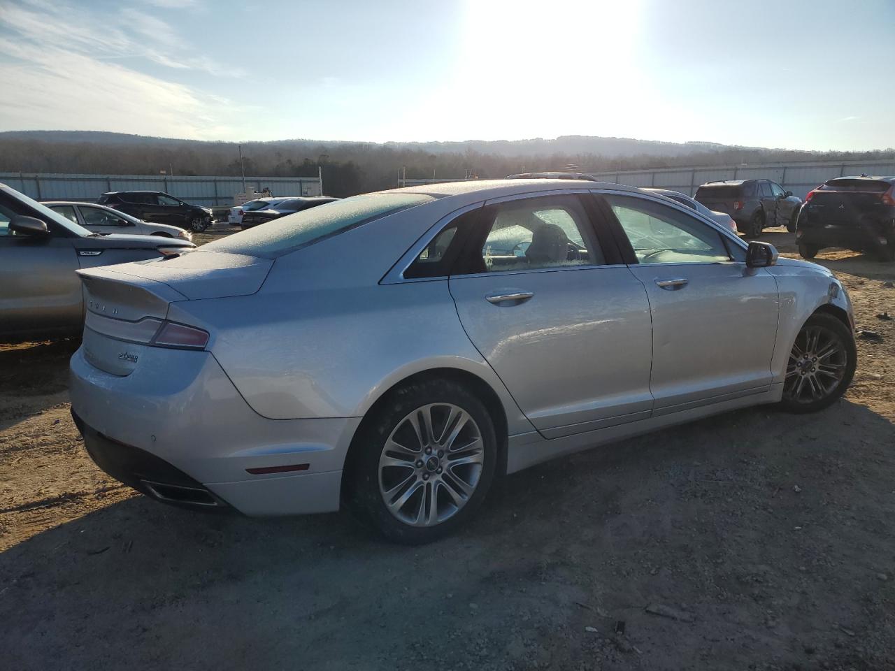 2016 Lincoln MKZ - Image 3