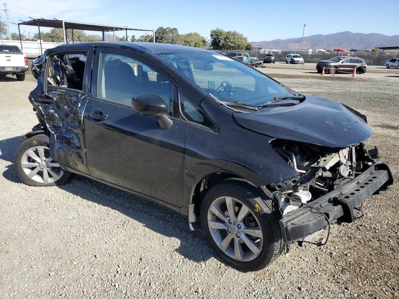 VIN 3N1CE2CP2GL391056 2016 NISSAN VERSA no.4