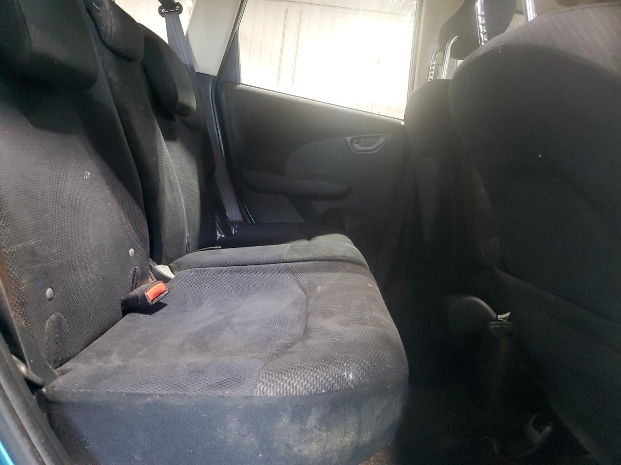 2012 Honda Fit - Image 10