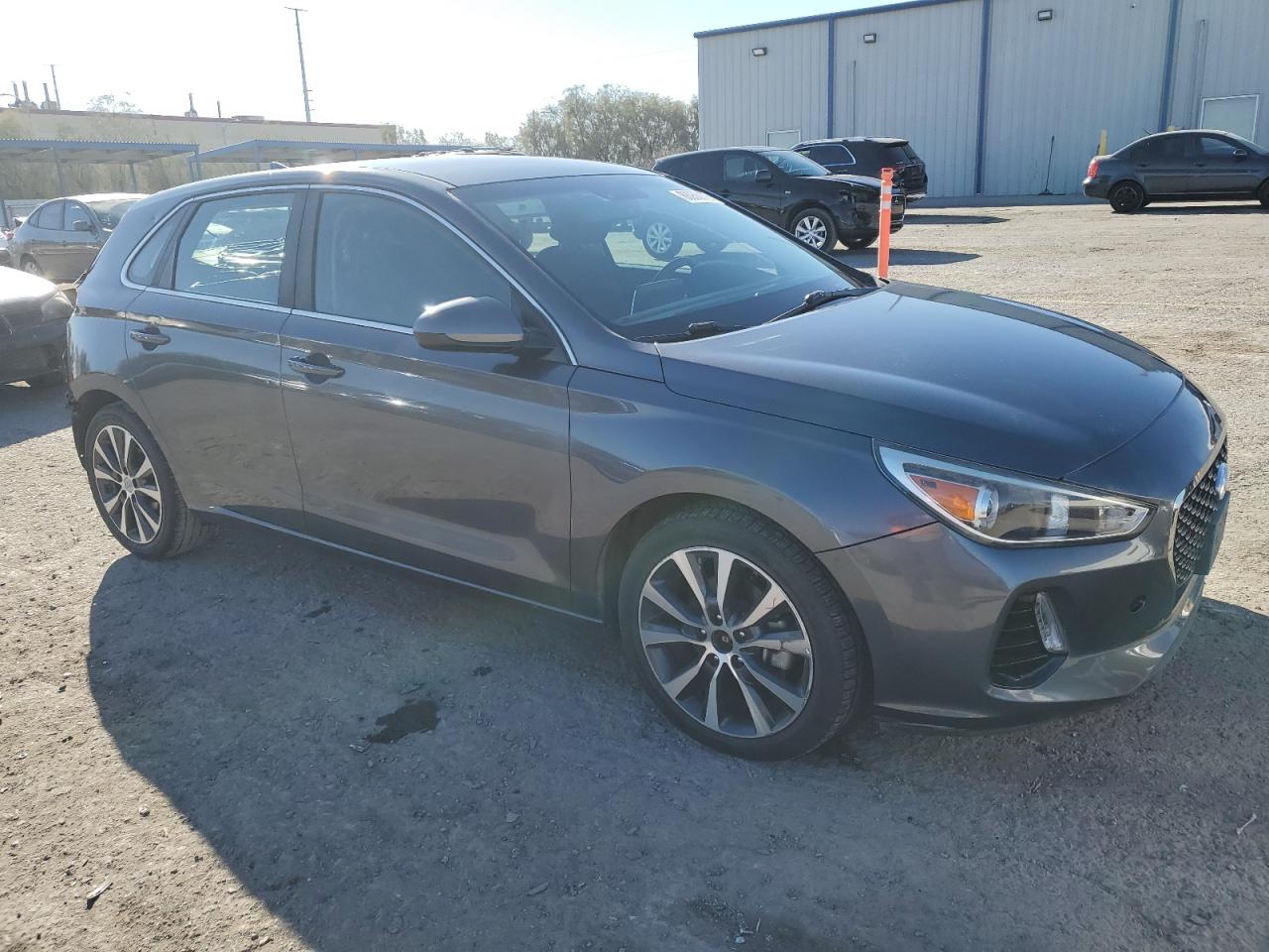 2018 Hyundai Elantra - Image 4