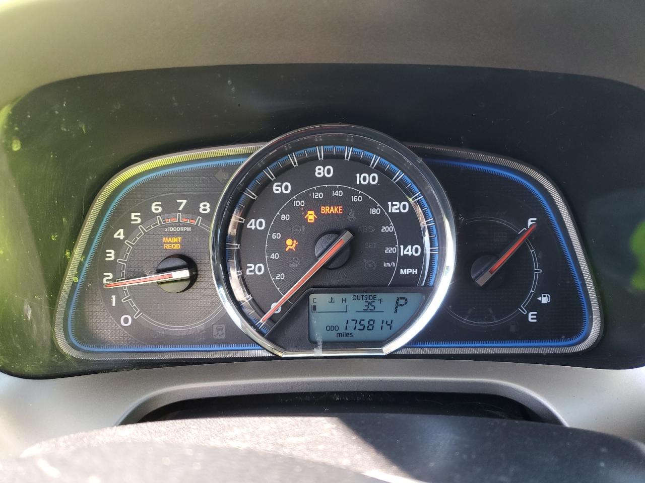 2015 Toyota RAV 4 - Image 9