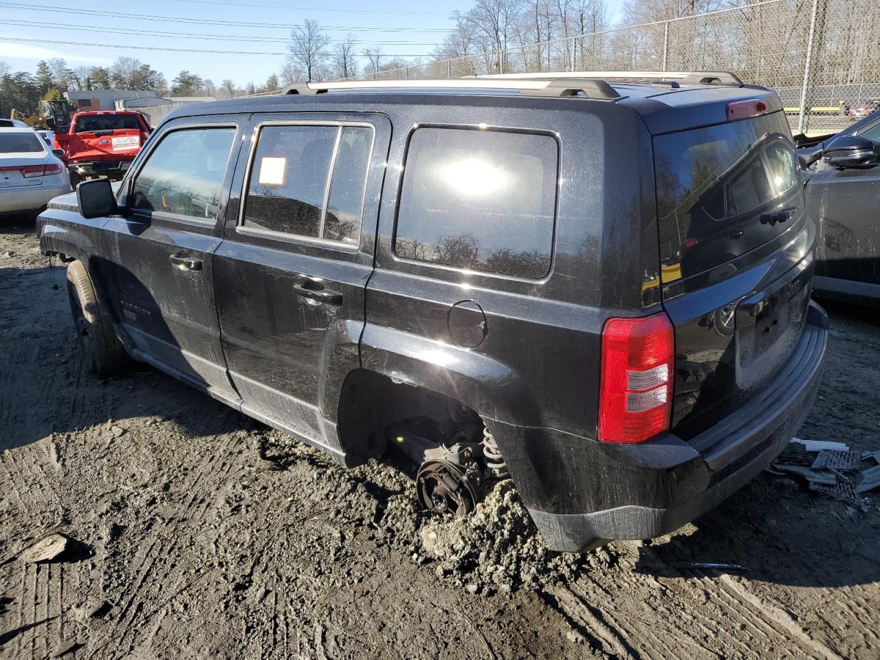 2017 Jeep Liberty (Patriot) - Image 2