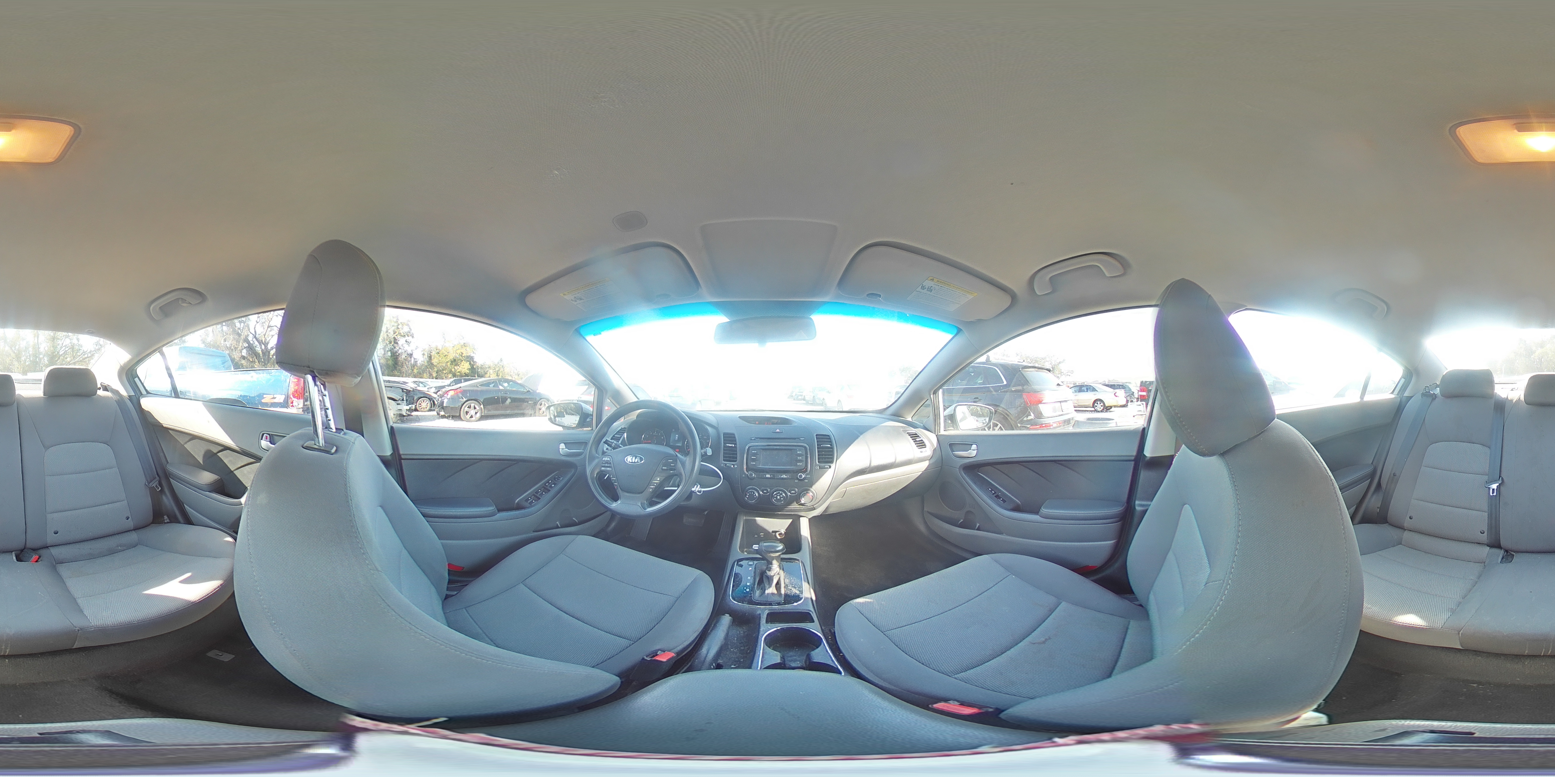 2018 Kia Forte - Image 13