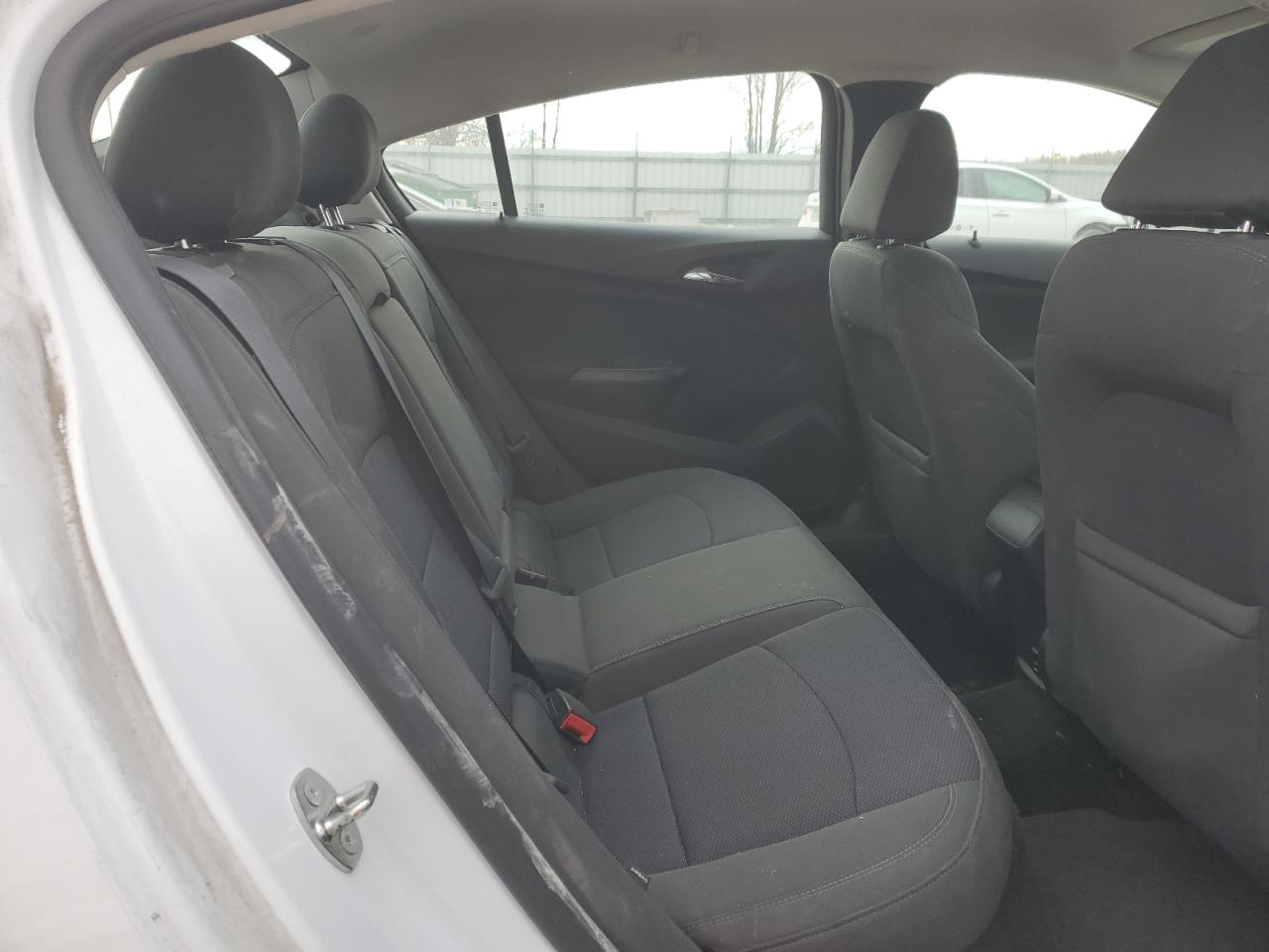 2017 Chevrolet Cruze - Image 10