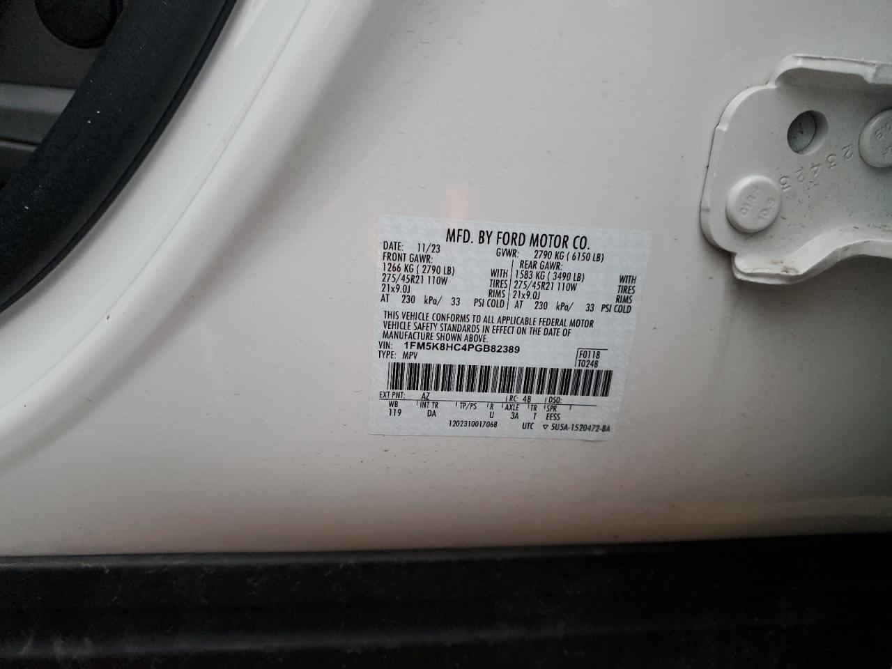 2023 Ford Explorer - Image 15