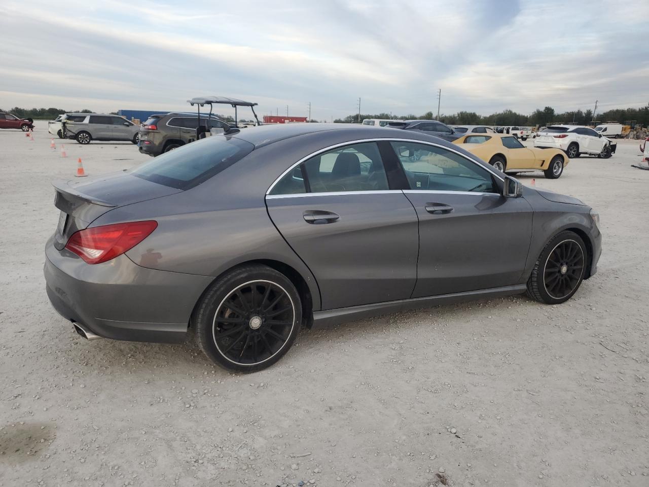 VIN WDDSJ4EB4EN156727 2014 MERCEDES-BENZ CLA-CLASS no.3