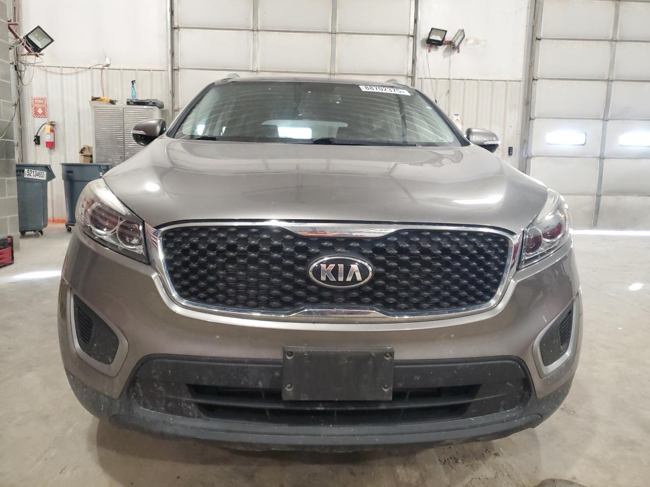2017 Kia Sorento - Image 5