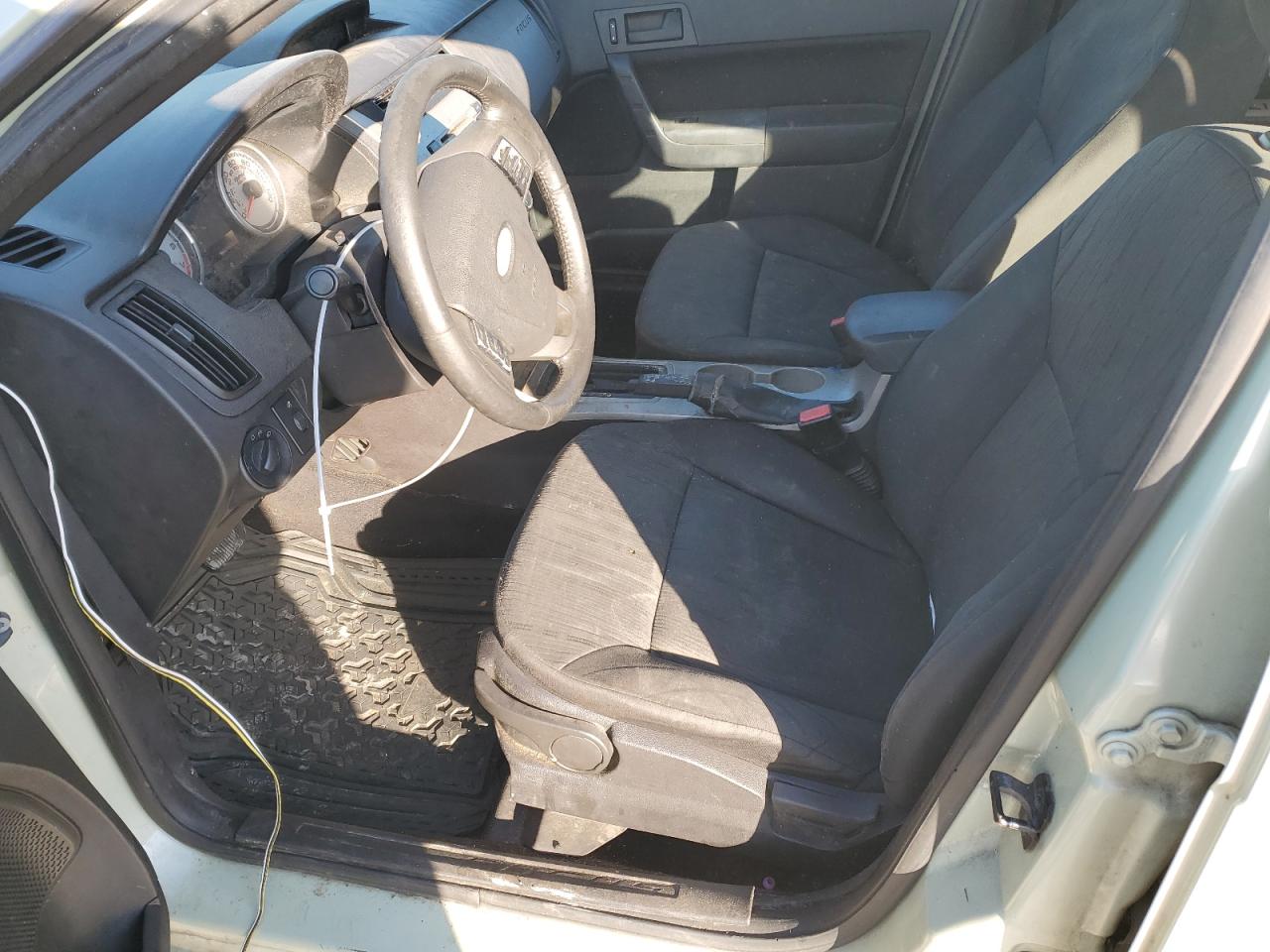 2010 Ford Focus Se VIN: 1FAHP3FN5AW136910 Lot: 96737395