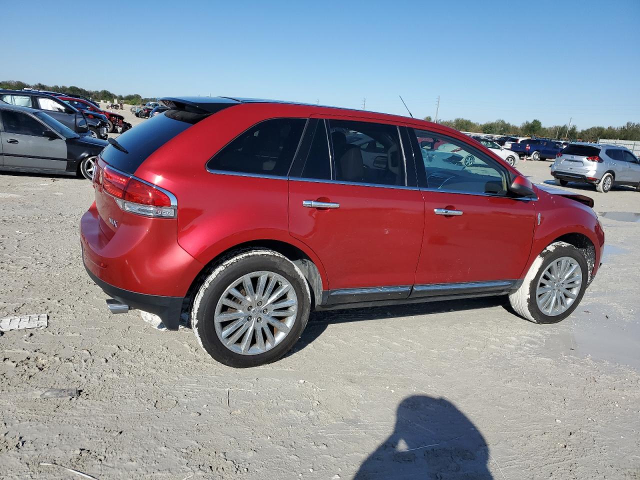 2011 Lincoln MKX - Image 3