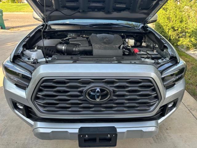  TOYOTA TACOMA 2023 Srebrny