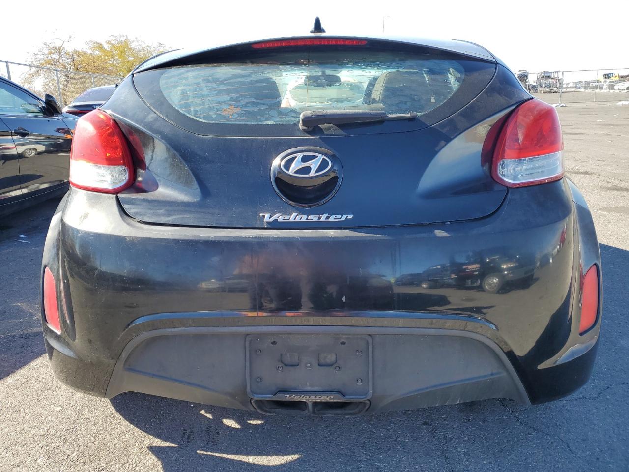 2013 Hyundai Veloster VIN: KMHTC6AD5DU115230 Lot: 42594635