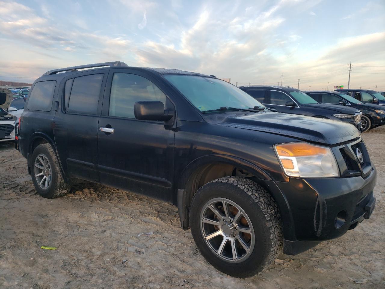 2015 Nissan Armada - Image 4