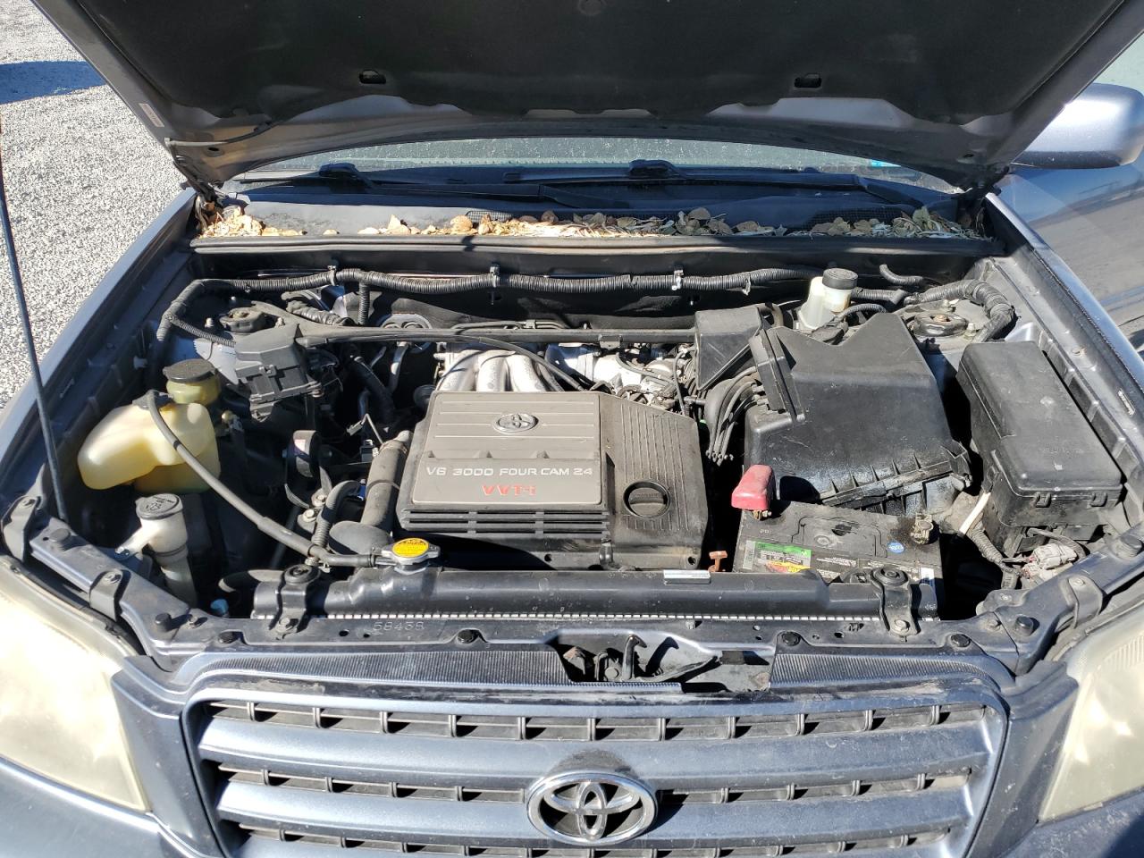2003 Toyota Highlander - Image 14