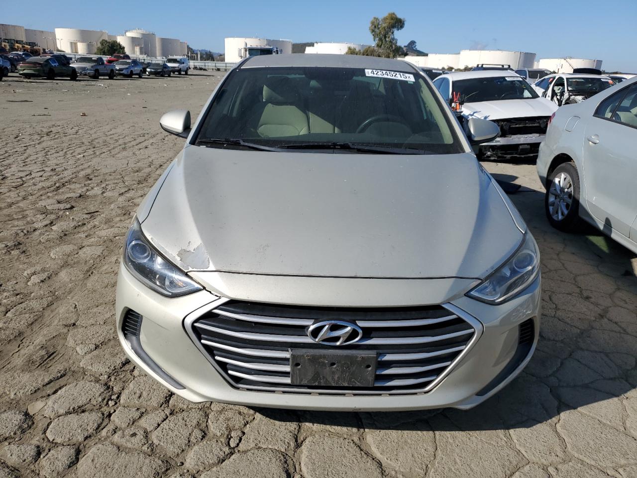 2017 Hyundai Elantra - Image 5