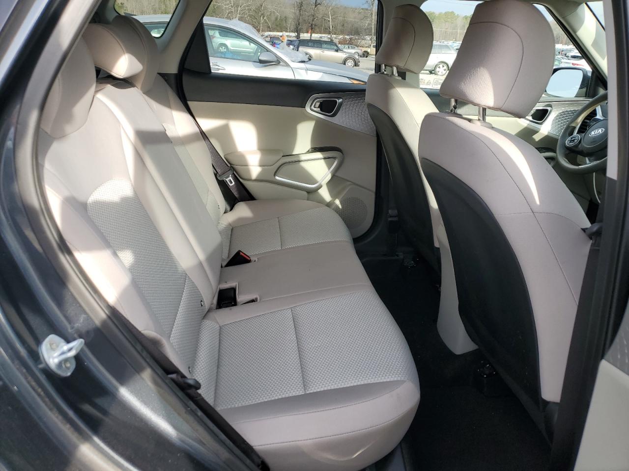 2020 Kia Soul - Image 11