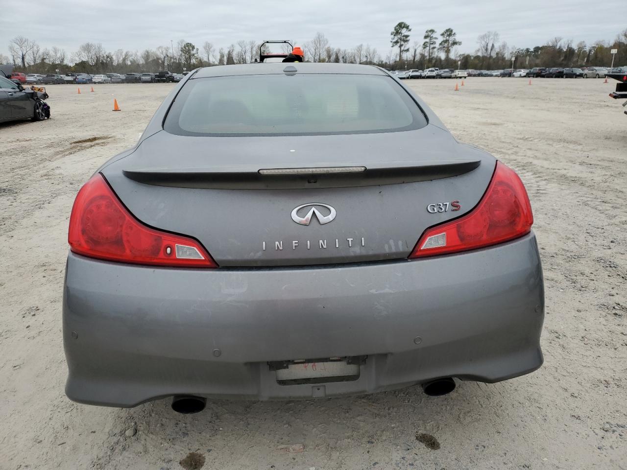 2010 Infiniti G - Image 6