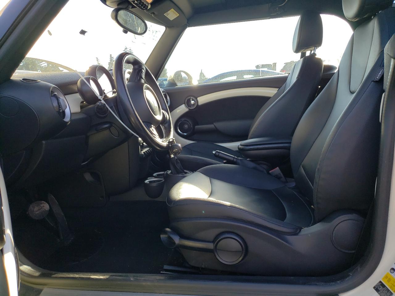 2012 MINI Cooper - Image 7