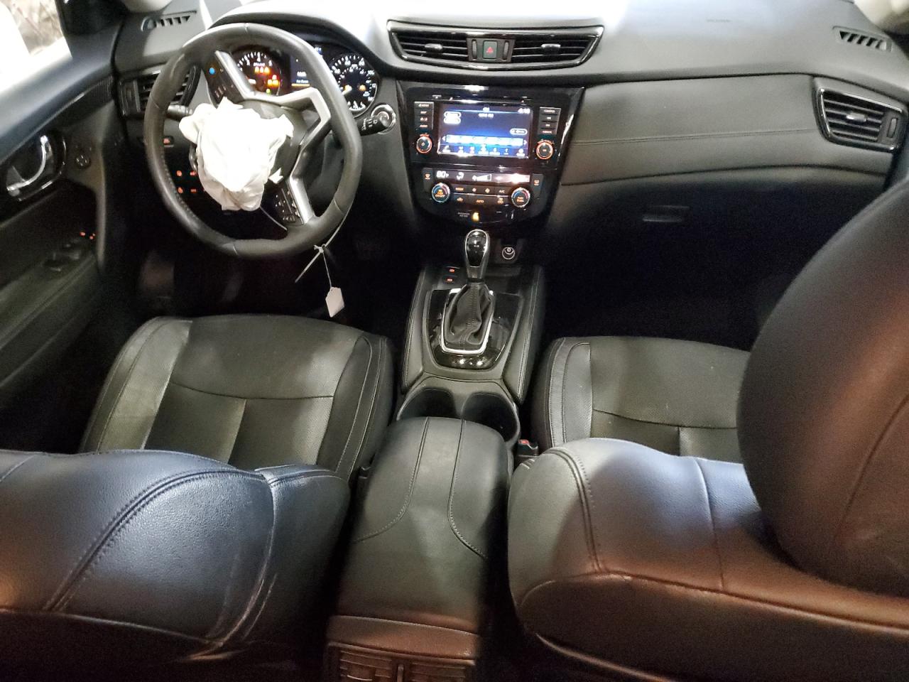 2020 Nissan Rogue - Image 8