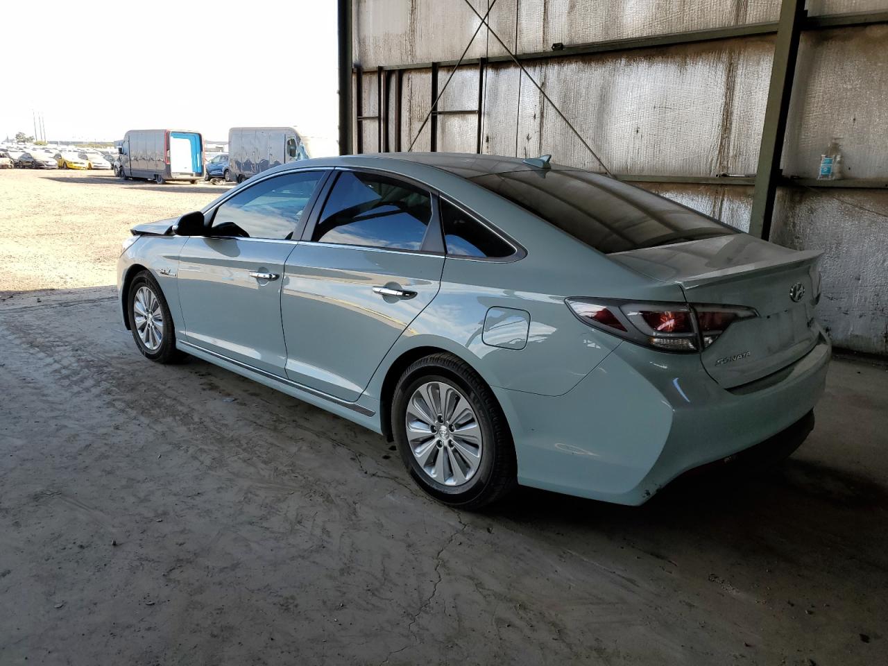 2016 Hyundai Sonata - Image 2