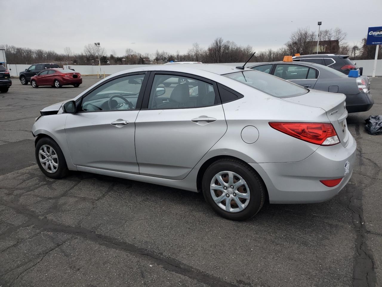 2013 Hyundai Accent - Image 2