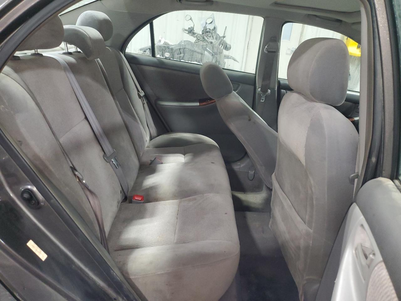 2006 Toyota Corolla - Image 10