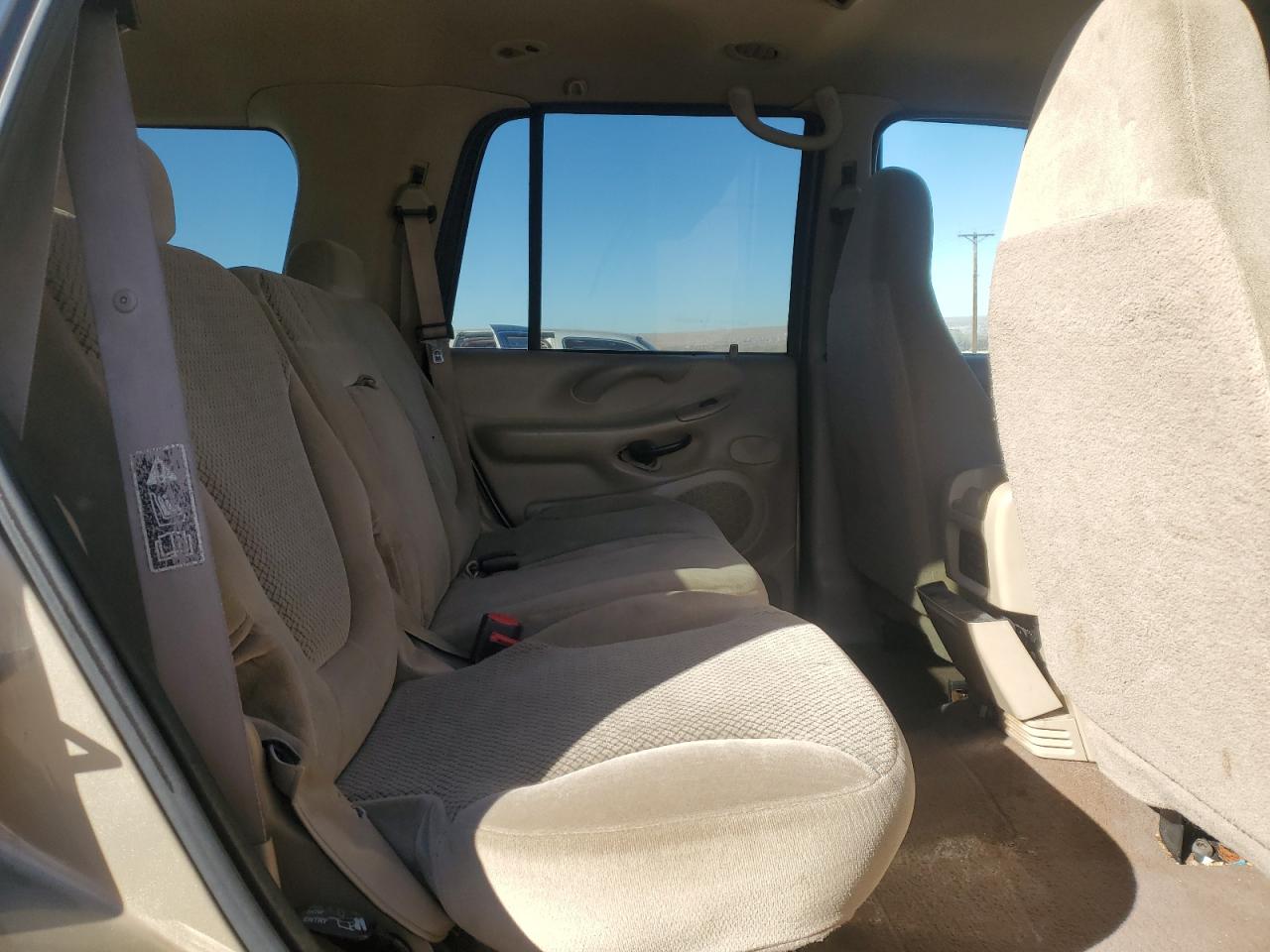2000 Ford Expedition - Image 11