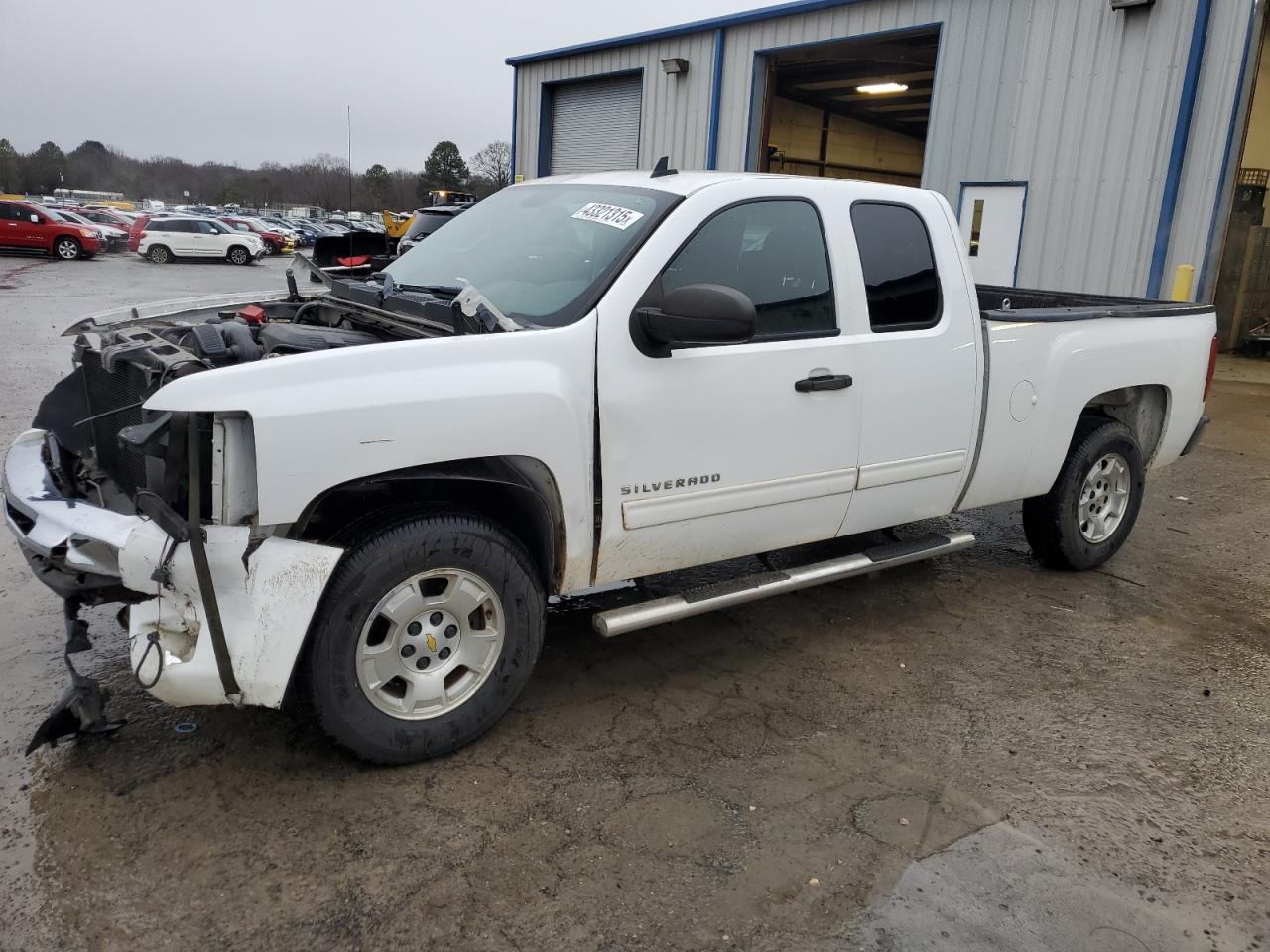 2011 Chevrolet Silverado - Image 1
