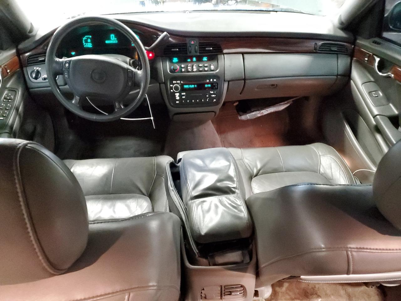 2004 Cadillac De Ville - Image 8