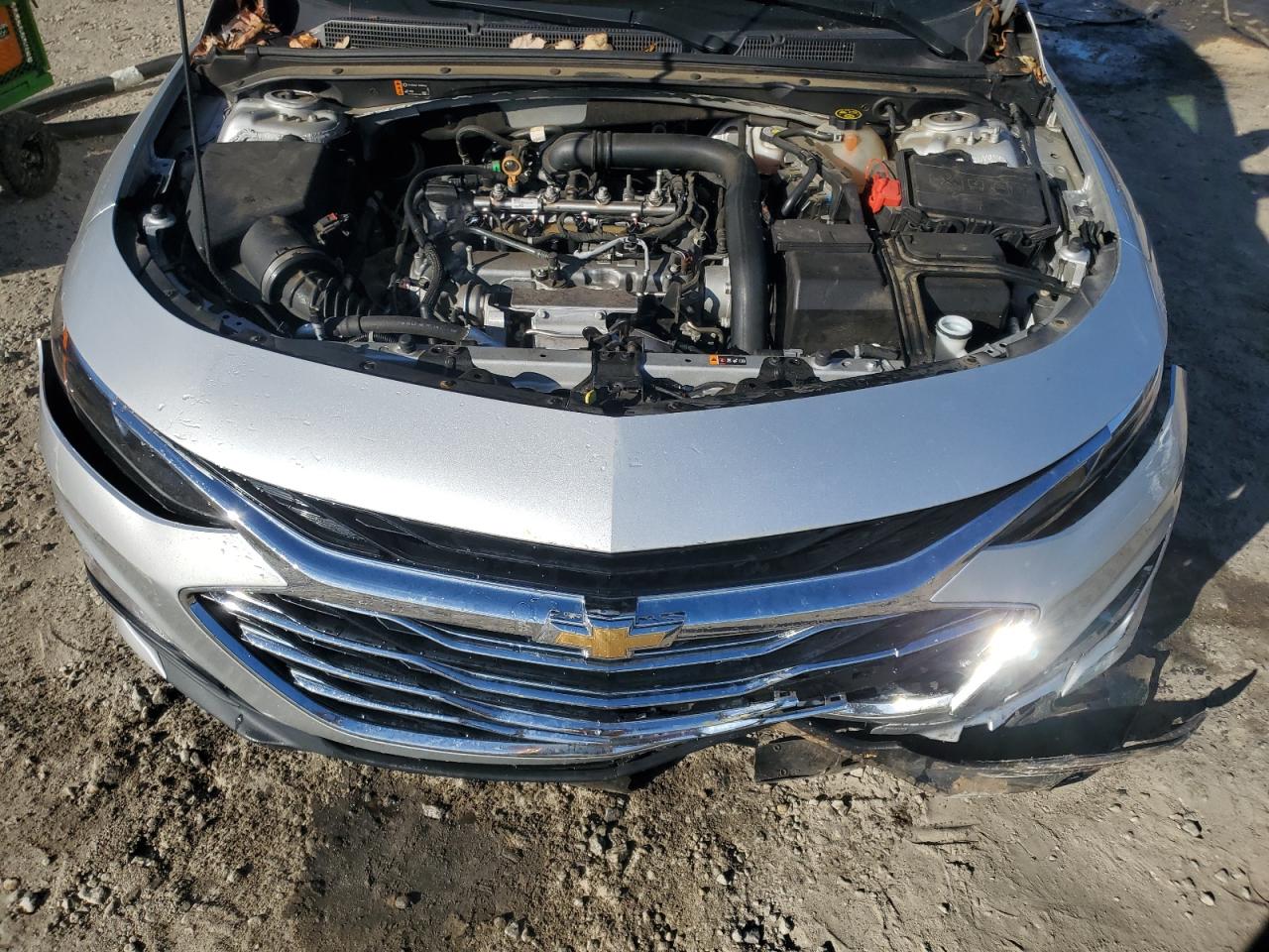 2020 Chevrolet Malibu - Image 11