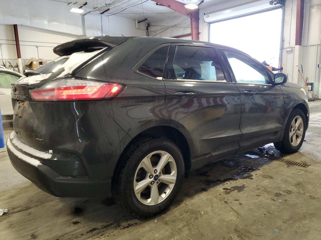2021 Ford Edge - Image 3