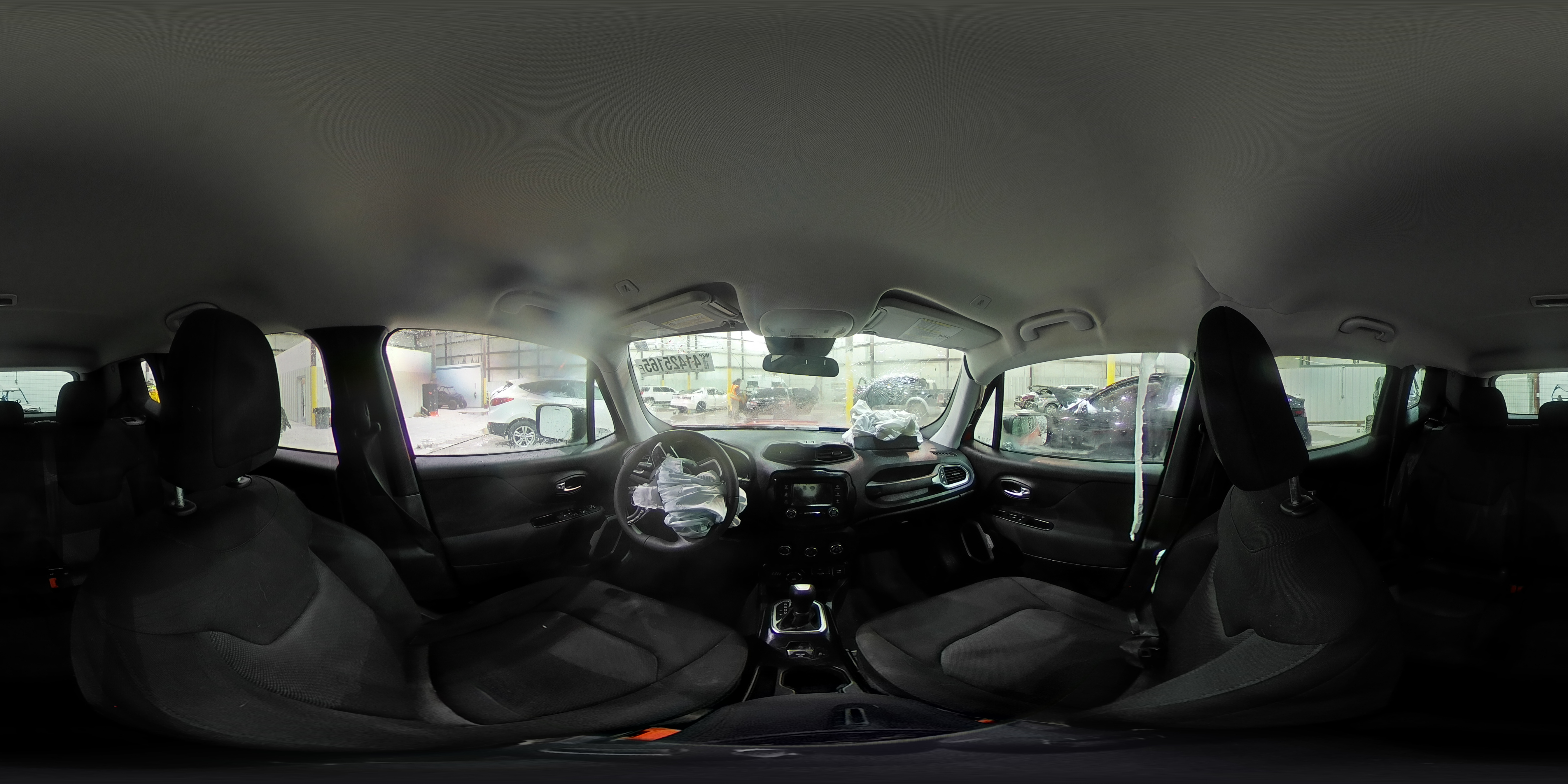 2018 Jeep Renegade - Image 14