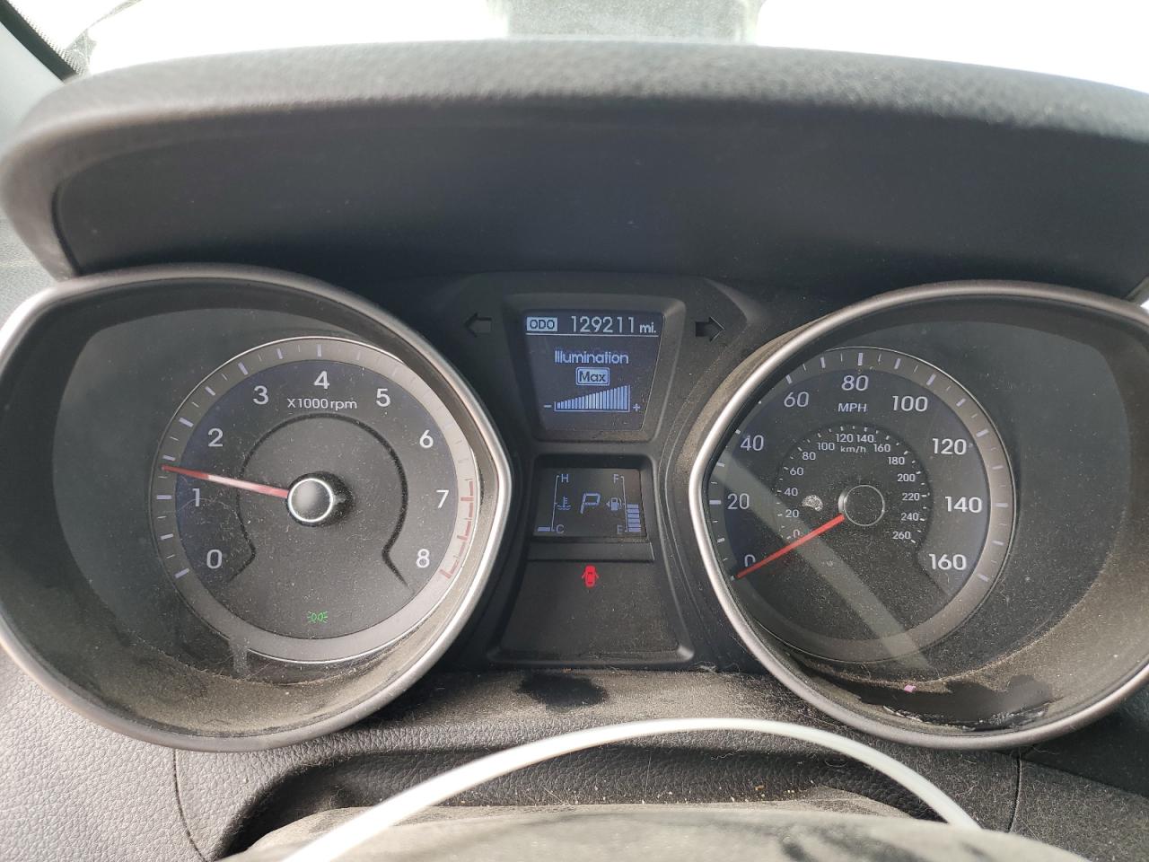 2014 Hyundai Elantra - Image 9