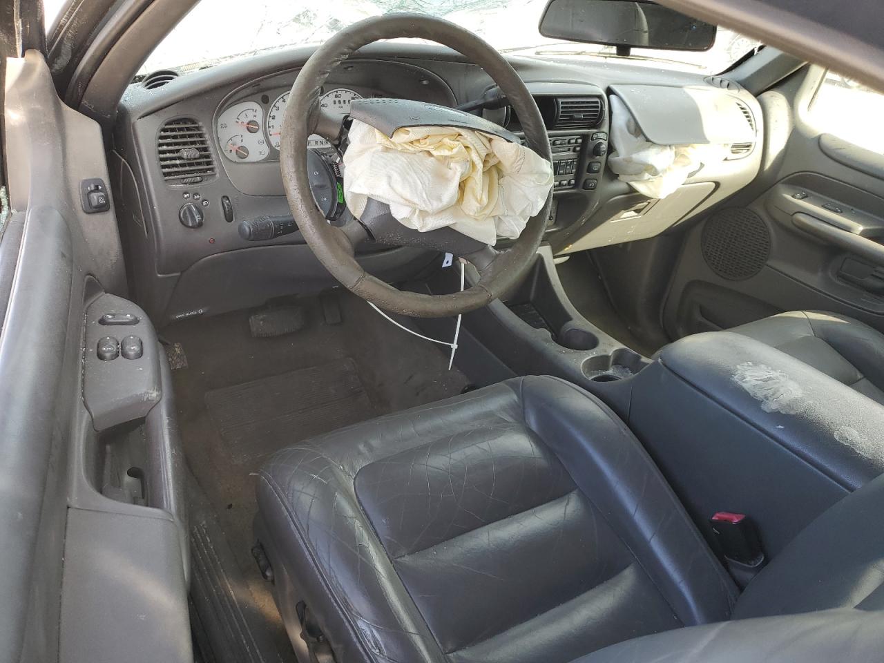 2001 Ford Explorer - Image 8