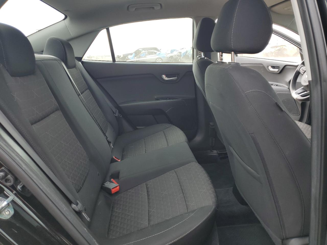 2019 Kia Rio - Image 10