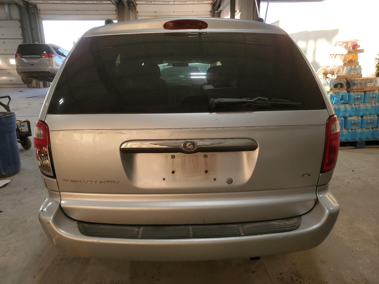 2003 Chrysler Town & Country - Image 6