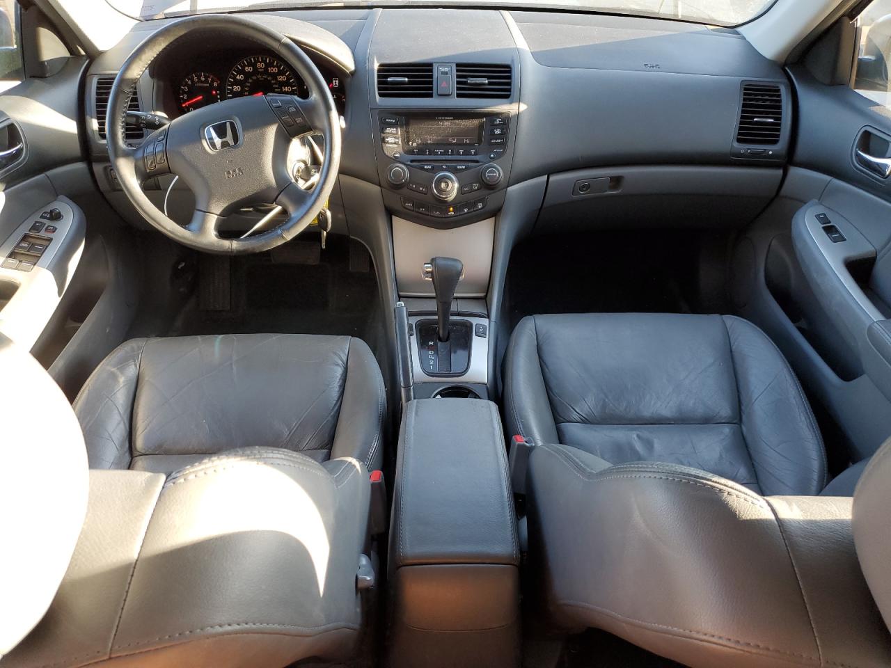 2004 Honda Accord - Image 8